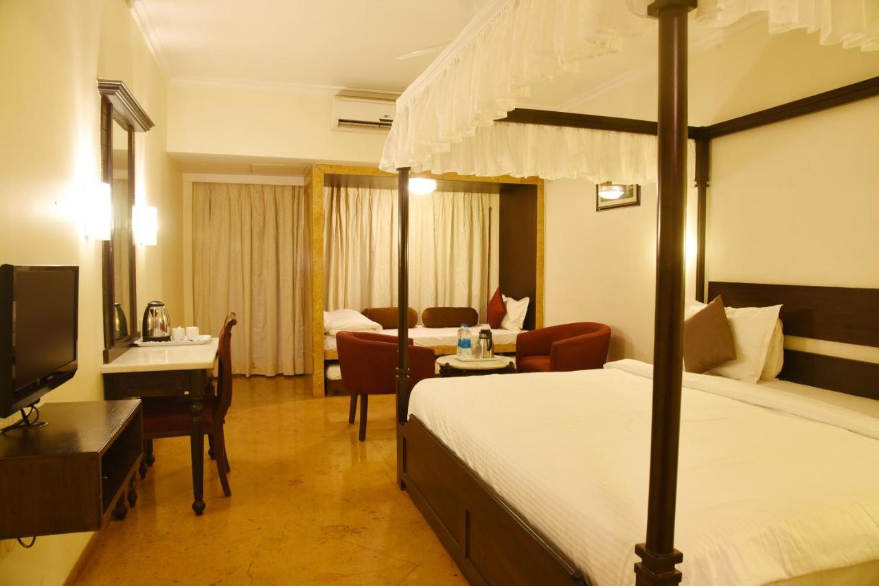 Aveda Blue Country Resort Panchgani Exterior photo