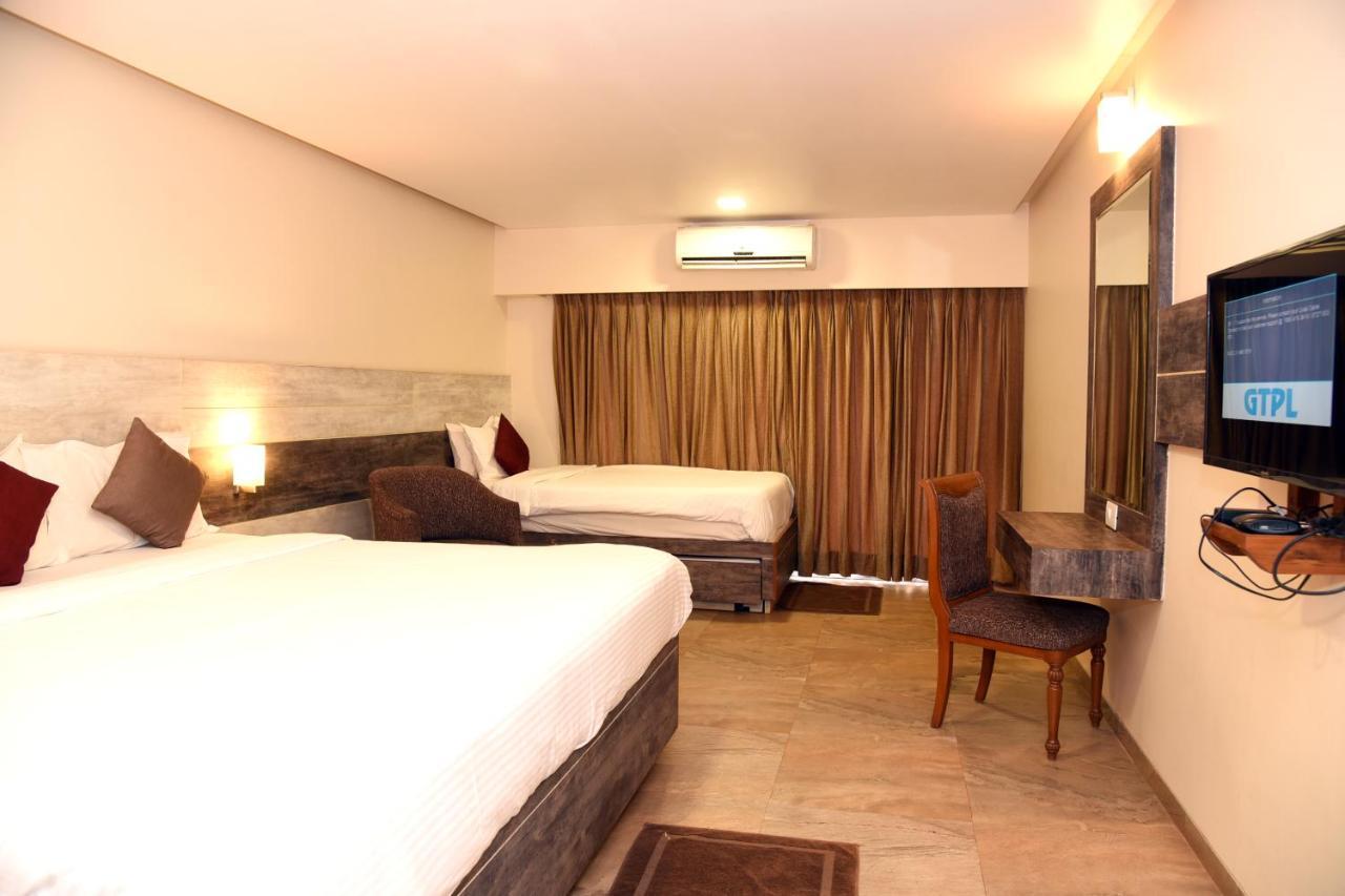 Aveda Blue Country Resort Panchgani Exterior photo